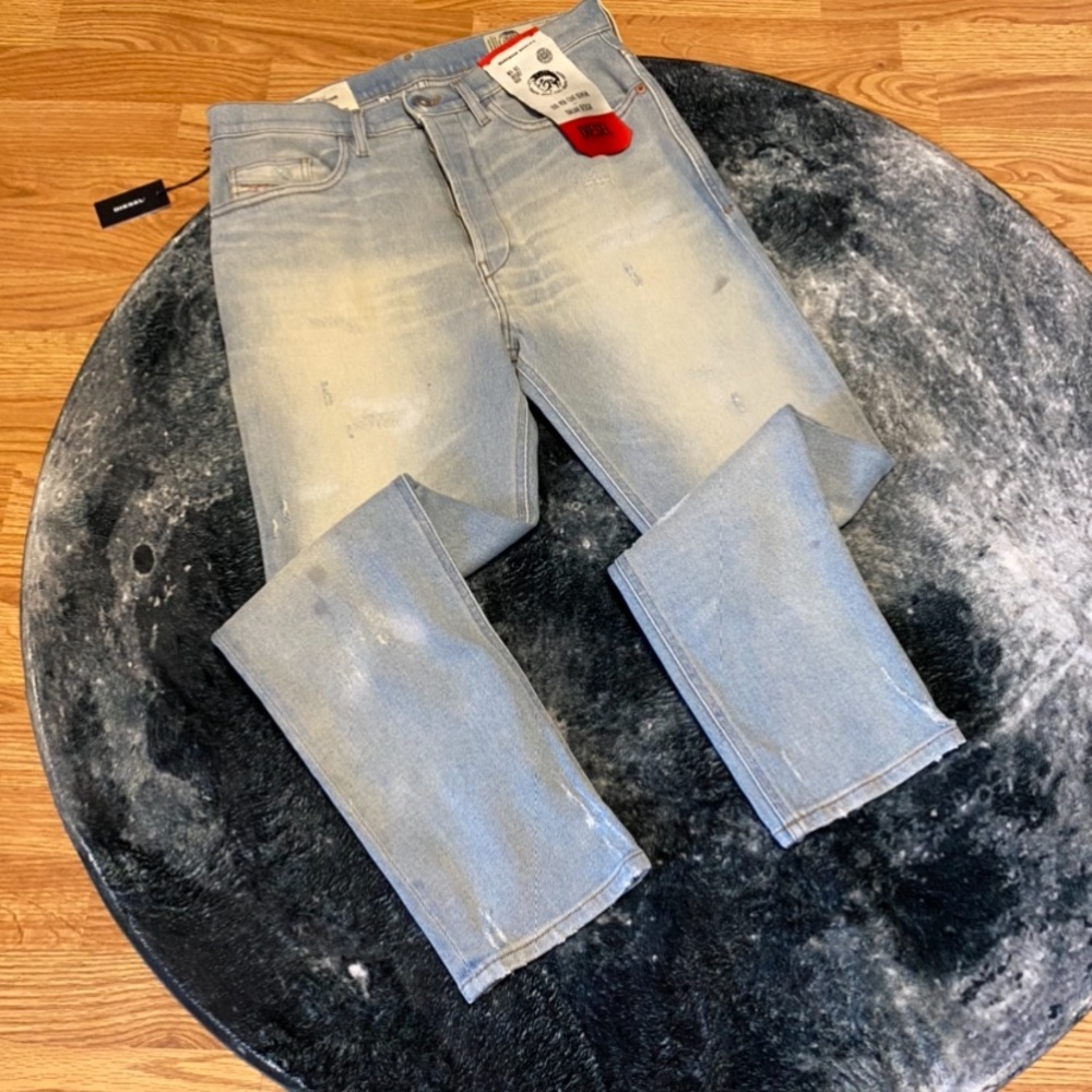 Diesel Faded Blue Men's Straight Jeans - Picture 3 of 16